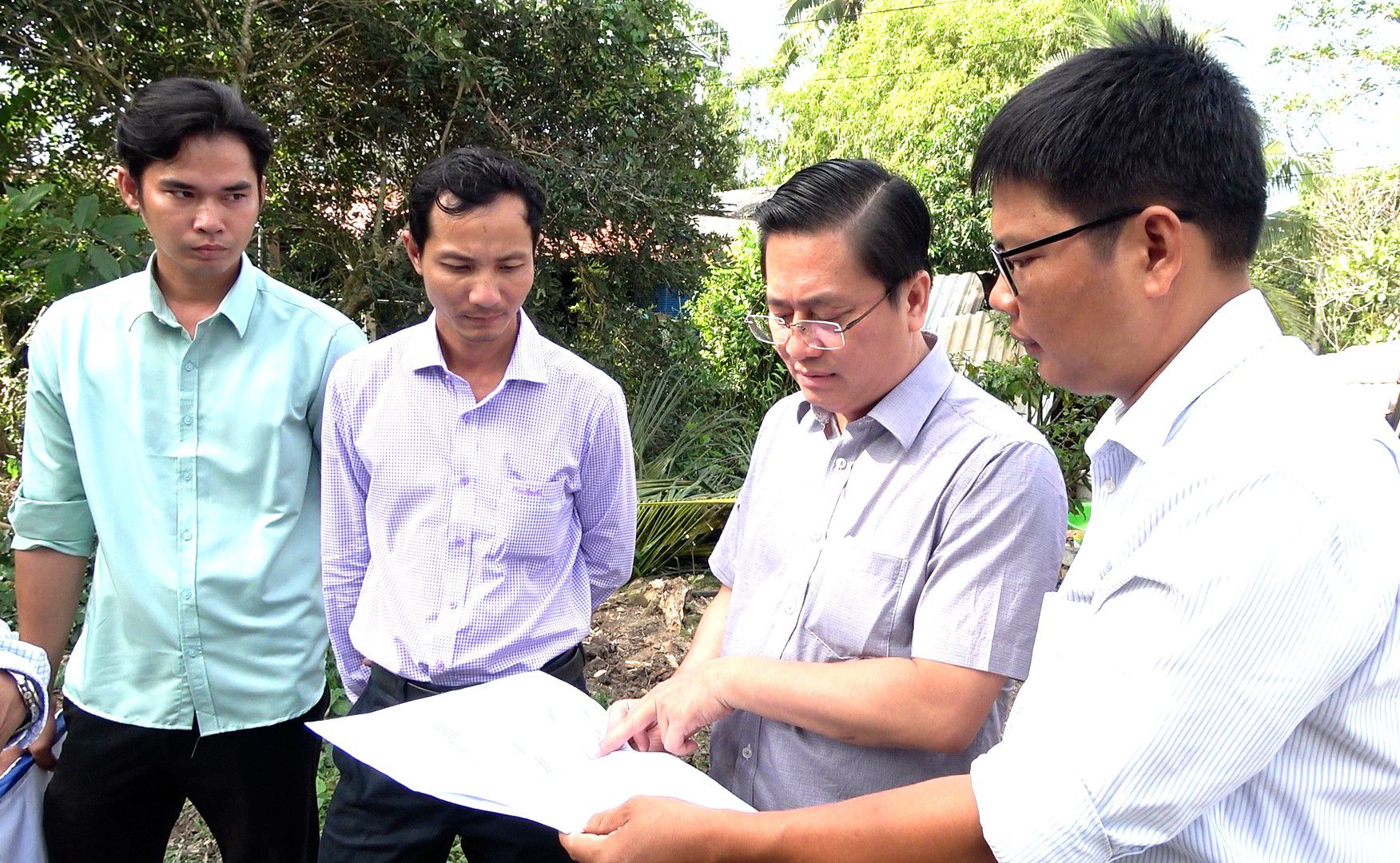 Description: C:\Users\Tan Vinh\Desktop\anh 2 kiem tra xay dung co ban.jpg Description: C:\Users\Tan Vinh\Desktop\anh 2 kiem tra xay dung co ban.jpg